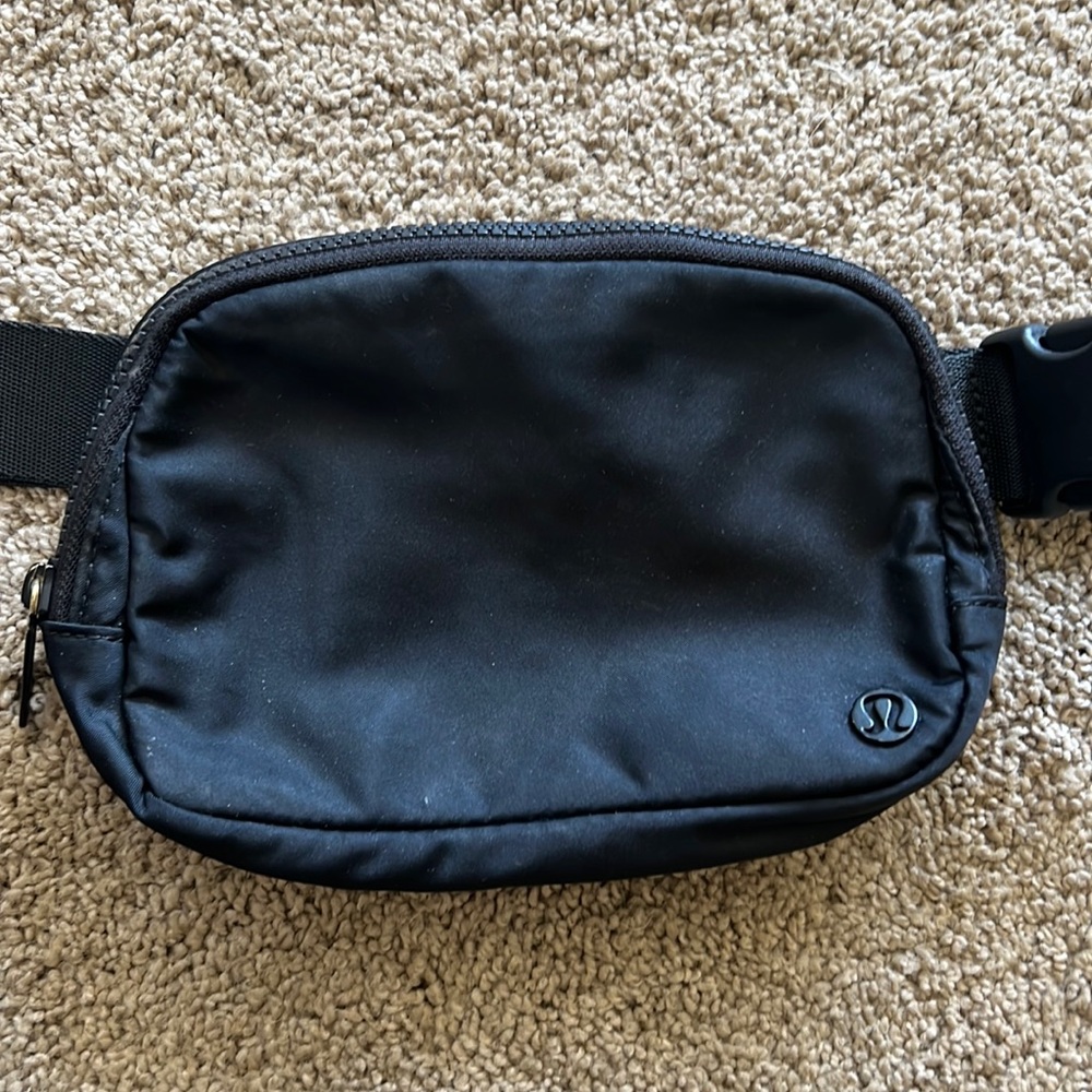 Lululemon Fanny Pack